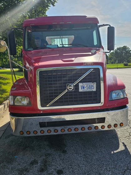 Volvo day cab, front on